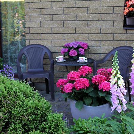 Guests House "Like Home" Sigulda Esterno foto